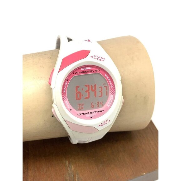 Casio Women's Watch STR300 Runner Lap Counter White Pink Resin Digital 2575 35mm - Picture 11 of 14